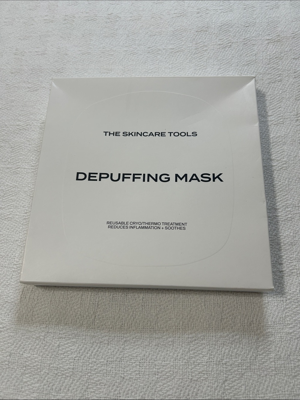 The Skincare Tools Cryo-Thermo Depuffing Mask